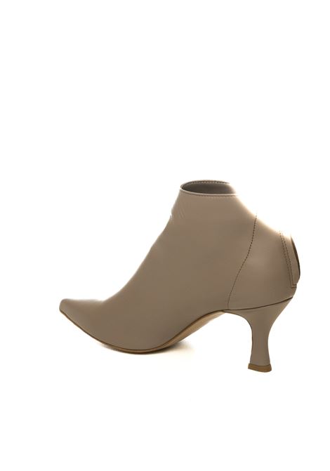  GISEL MOIRE | MARILYNNAPPA-FANGO